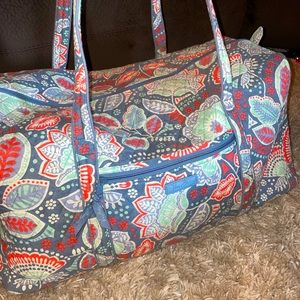 Large Vera Bradley duffel bag nomadic floral